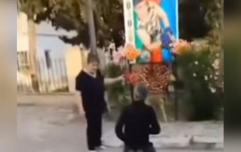 Kişini diz çökdürən şəhid anası imiş  Araşdırma aparılır 