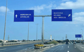 Yol nişanlarındakı Nardaran adı niyə "Sea Breeze"ə dəyişdirilib? 