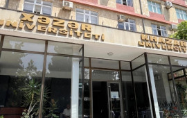 Fərid Xəzər Universitetinə bıçaqla giribmiş  DETALLAR