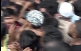 iPhone 17 almaq üçün növbədə DAVA  polislər gəldi 