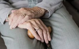 Həmin yaşda beynimiz &ldquo;yavaşlayır&rdquo;: Qocalıqda 3 vacib d&ouml;n&uuml;ş n&ouml;qtəsi