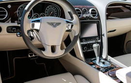 “Bentley” loqosunu yenilədi 