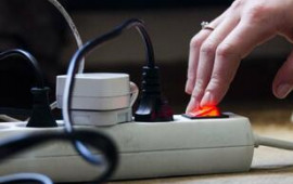 Bu 5 cihaz uzatma kabelinə qoşulmamalıdır