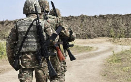 Ermənistanın sərhədə hərbi texnika toplamasına 