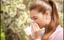 Çiçəklərin tozları və bəzi qidalar allergiyaya səbəb olur