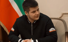 Kadırovun oğluna daha bir medal verildi 