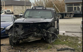 K&uuml;rdəxanıda iki avtomobil toqquşub, 19 yaşlı gənc &ouml;l&uuml;b 