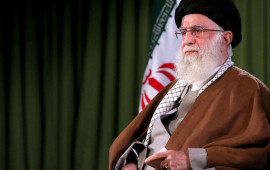 Xamenei: İrandakı etiraz&ccedil;ılar Trampın "işinə yarımağa" &ccedil;alışır