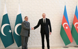 Prezident İlham Əliyev Şahbaz Şərifə zəng edib