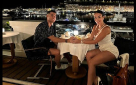 Ronaldonun Corcinasının açıqsaçıq geyimi müzakirə yaratdı 