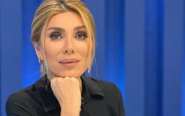 "16 illik ərim mənə müğənni Mətanətlə xəyanət edir" 