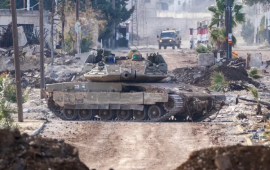 İsrail Suriyadakı tankları vurub