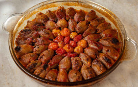 Şərq mətbəxinin incisi: Sobada soğan dolması