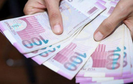Bu şəxslərin maaşlarına əlavənin m&uuml;ddəti uzadıldı