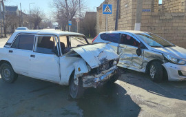 Gəncədə yol qəzası  Yaralılar VAR