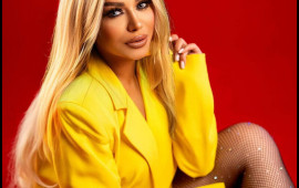 Türkanın makiyajsız halı müzakirələr yaratdı 