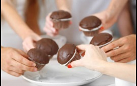 Ucuz olsun deyə texniki silikondan hazırlayırlar, hamı da "bəhbəh"lə yeyir