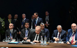 TDTnin Dövlət başçılarının qeyrirəsmi Zirvə görüşündə Bəyannamə imzalanıb