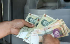 İran rialı dollar qarşısında rekord həddə dəyər itirib
