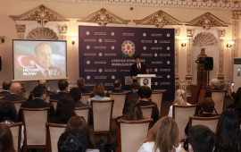 Ümummilli Lider Heydər Əliyevin anadan olmasının 102ci ildönümü Diasporla İş üzrə Dövlət Komitəsində qeyd edilib  FOTO