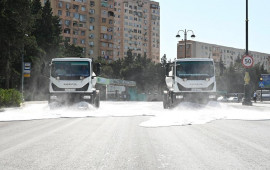 Paytaxt küçələri yenidən yuyuldu  FOTO