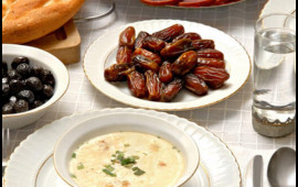 Ramazan ayının on &uuml;&ccedil;&uuml;nc&uuml; g&uuml;n&uuml;n&uuml;n duası  İmsak və iftar vaxtı