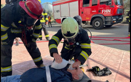 Qəbələdə yaşayış binasında yanğın olub, sakinlər təxliyə edilib